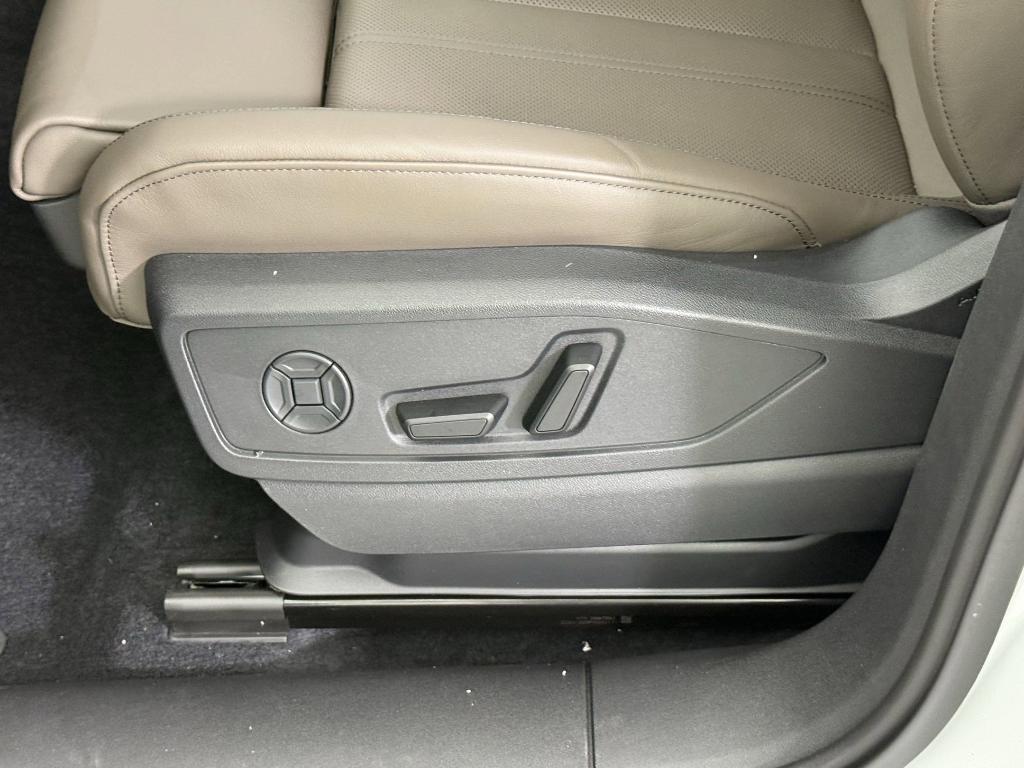 new 2025 Audi Q5 car, priced at $58,532