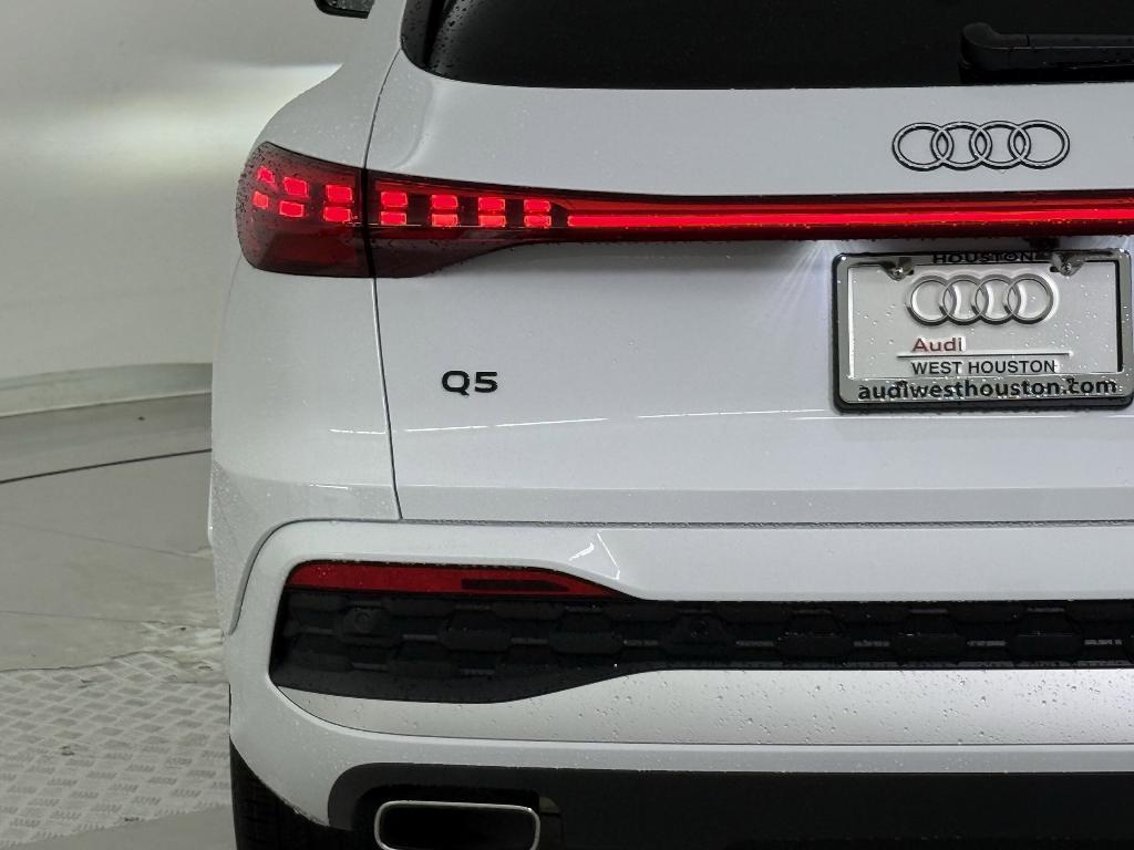 new 2025 Audi Q5 car, priced at $58,531