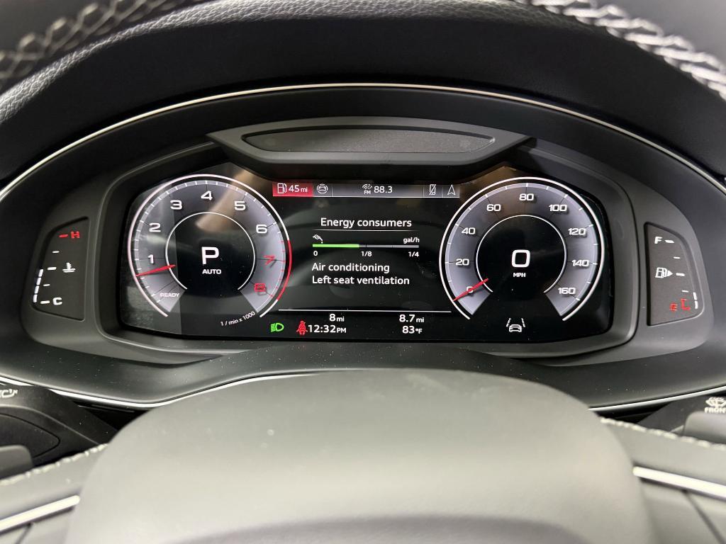 new 2025 Audi Q7 car, priced at $70,241