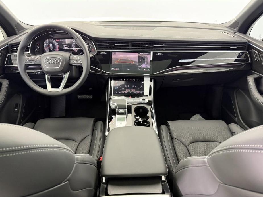 new 2025 Audi Q7 car, priced at $73,821