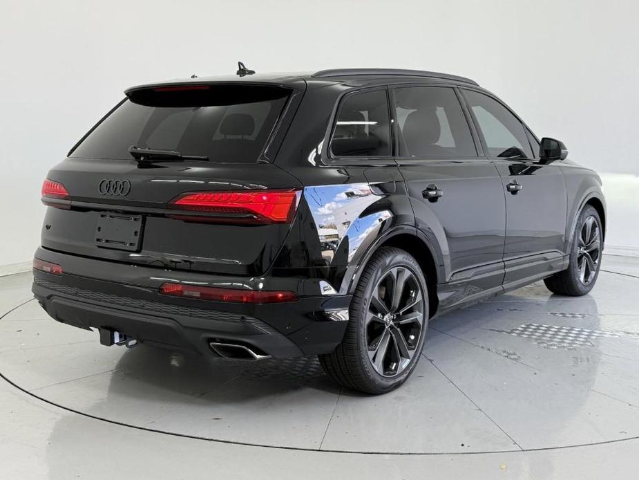 new 2025 Audi Q7 car, priced at $73,821