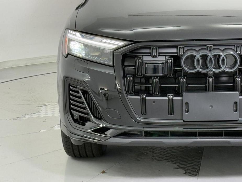 new 2025 Audi Q7 car, priced at $73,821