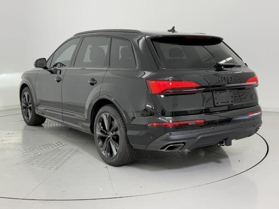 new 2025 Audi Q7 car, priced at $73,821