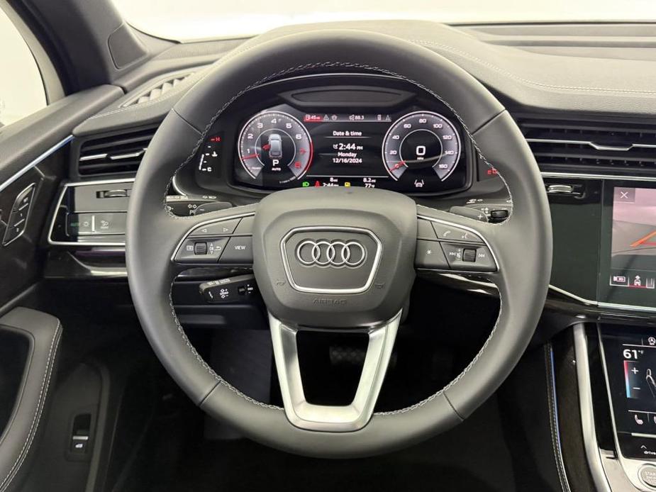 new 2025 Audi Q7 car, priced at $73,821