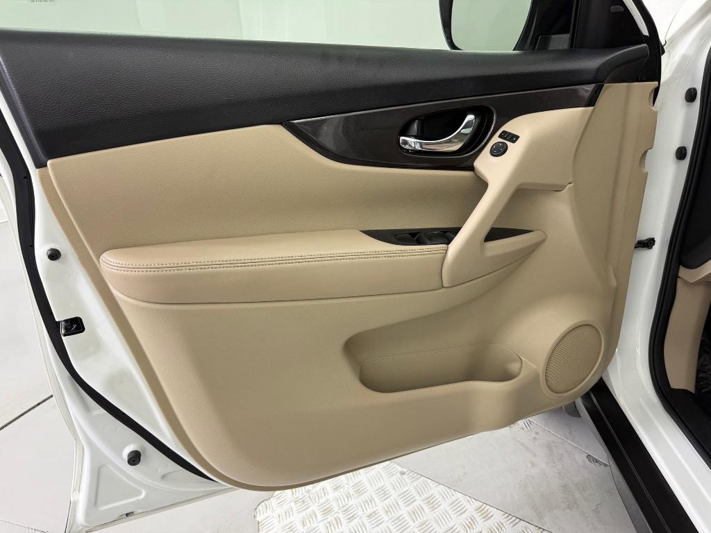 used 2019 Nissan Rogue car, priced at $12,997