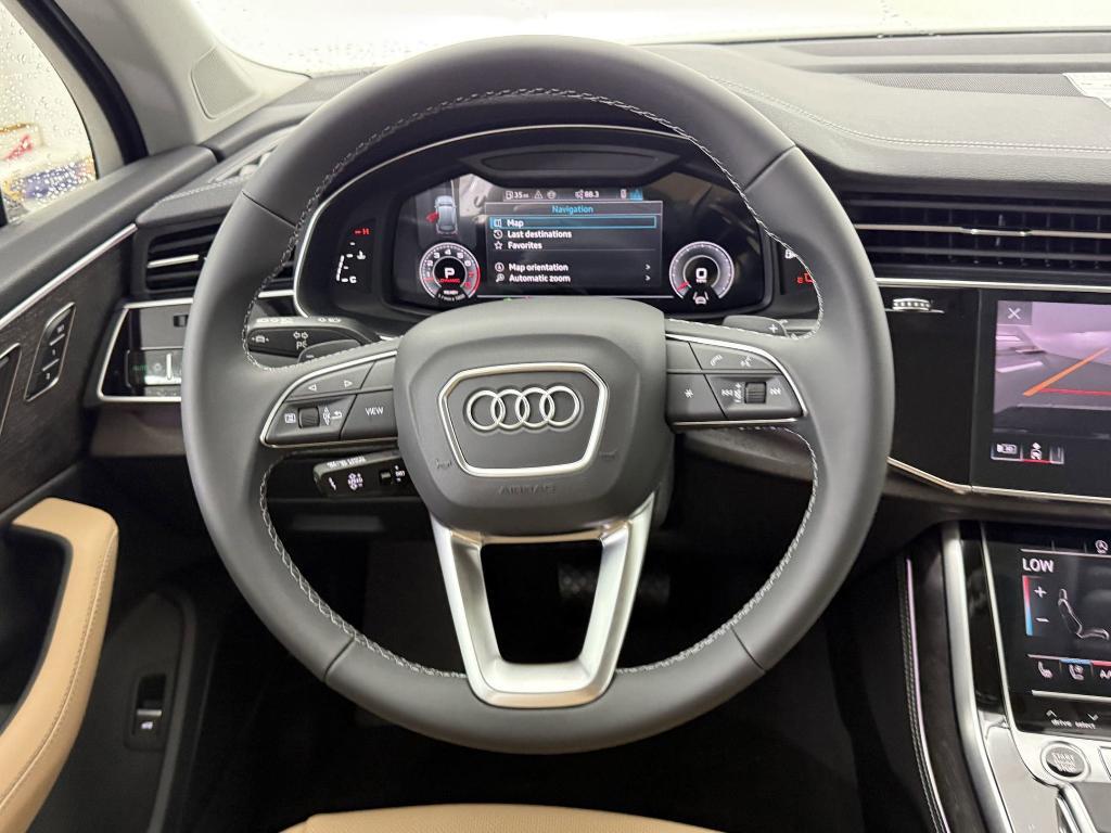 new 2025 Audi Q7 car, priced at $70,361