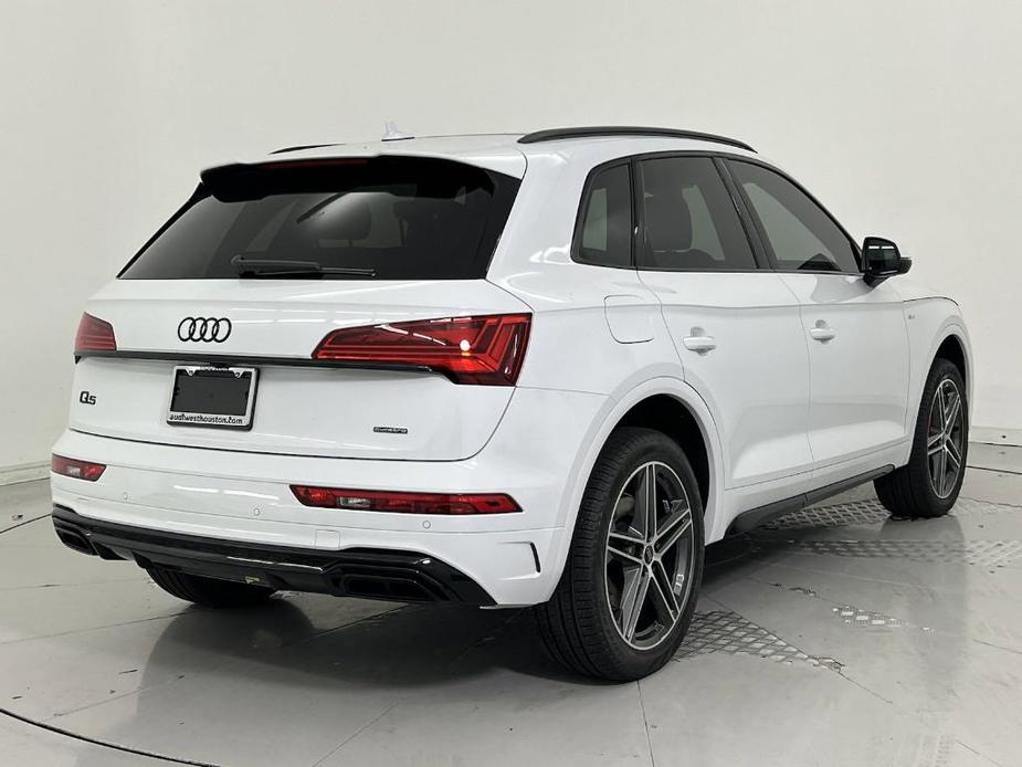 new 2025 Audi Q5 car, priced at $63,061