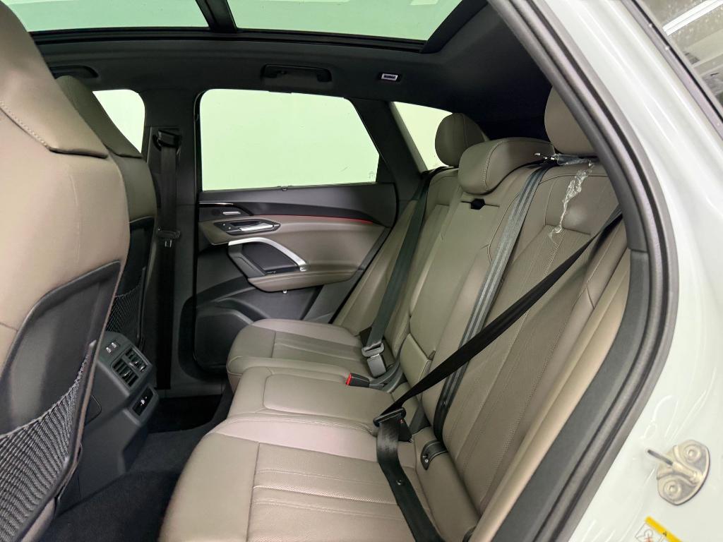new 2025 Audi Q5 car, priced at $58,231