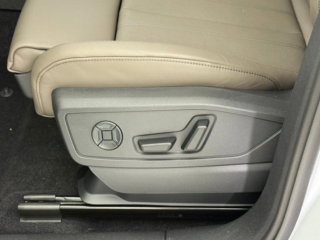 new 2025 Audi Q5 car, priced at $58,231