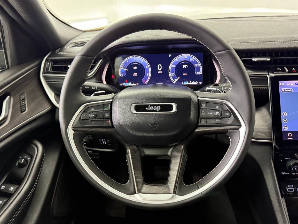 used 2025 Jeep Grand Cherokee car, priced at $34,999