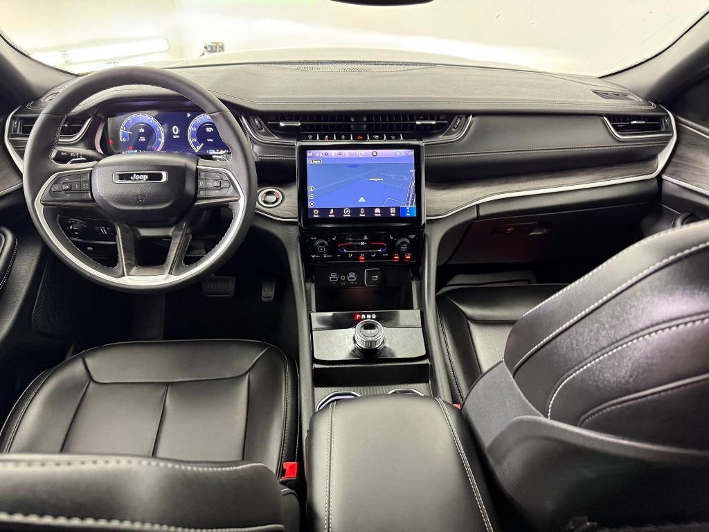 used 2025 Jeep Grand Cherokee car, priced at $34,999