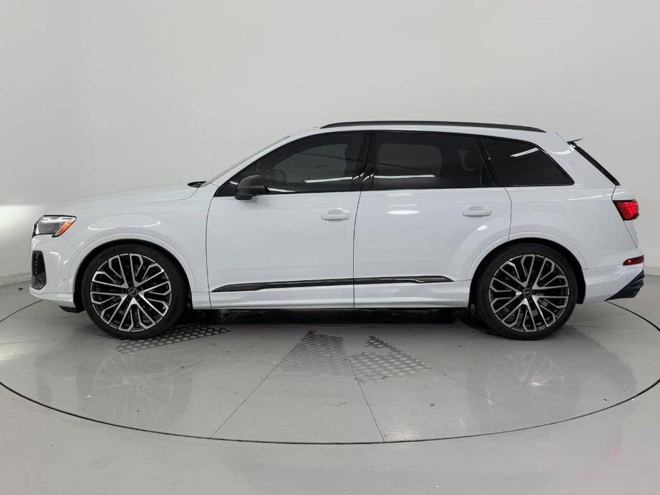 new 2025 Audi SQ7 car, priced at $102,191