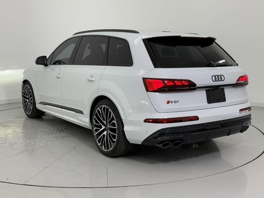 new 2025 Audi SQ7 car, priced at $102,191