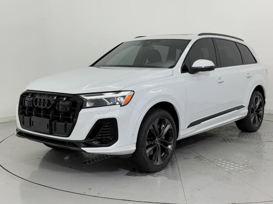 new 2025 Audi Q7 car, priced at $68,501