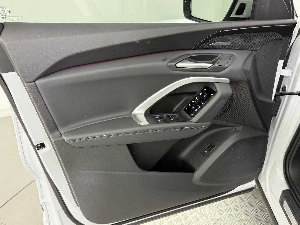 new 2025 Audi Q5 car, priced at $58,371