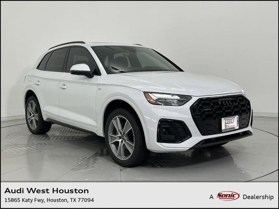 new 2025 Audi Q5 car, priced at $51,301