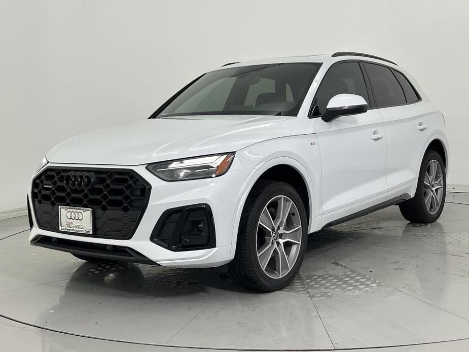 new 2025 Audi Q5 car, priced at $51,301