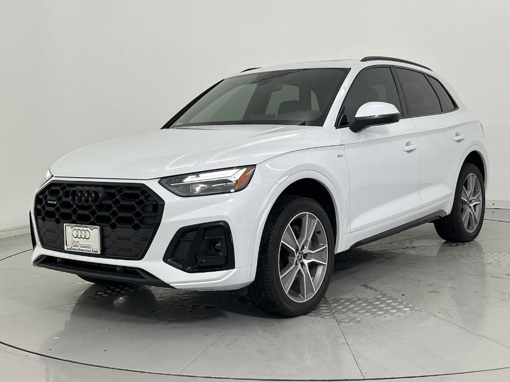 new 2025 Audi Q5 car, priced at $49,682