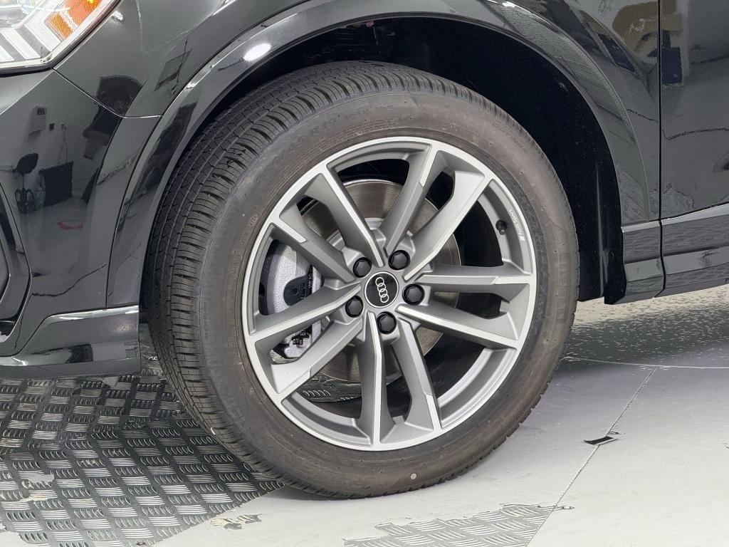 new 2025 Audi Q3 car, priced at $44,262