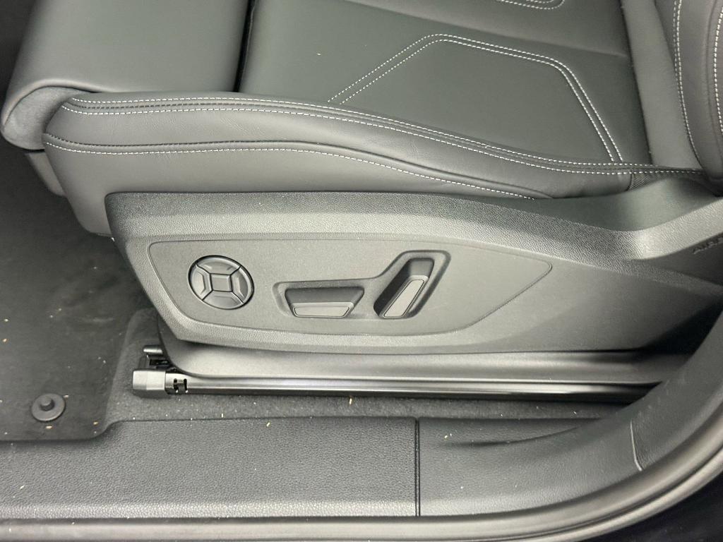 new 2025 Audi Q3 car, priced at $44,262