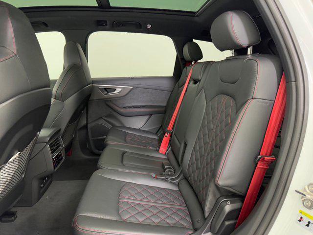 new 2026 Audi Q7 car, priced at $81,081