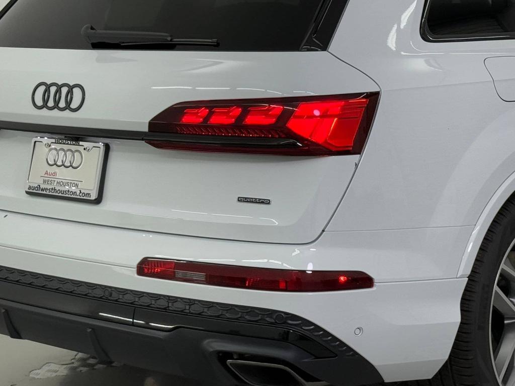 new 2026 Audi Q7 car, priced at $83,581