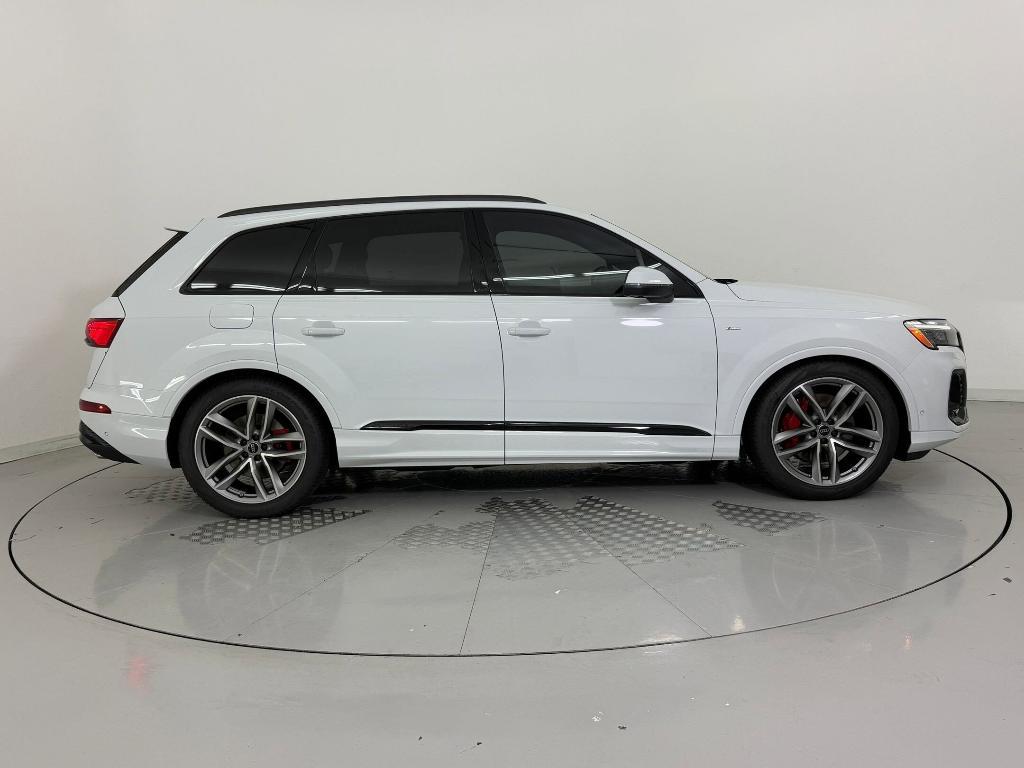 new 2026 Audi Q7 car, priced at $83,581
