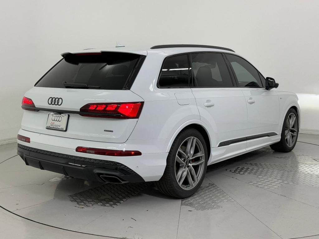 new 2026 Audi Q7 car, priced at $83,581