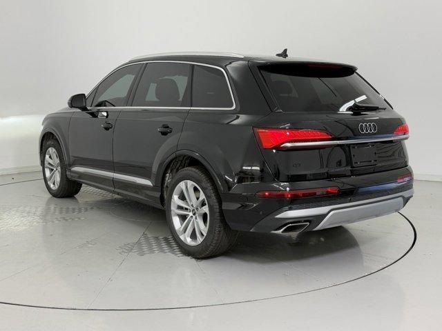 new 2025 Audi Q7 car, priced at $62,321