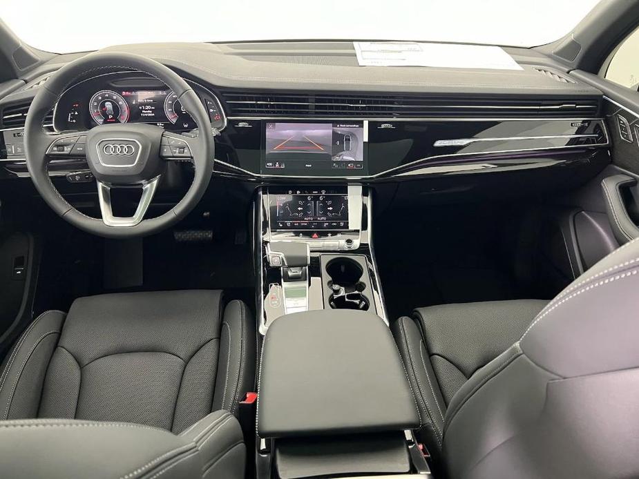 new 2025 Audi Q7 car, priced at $81,401