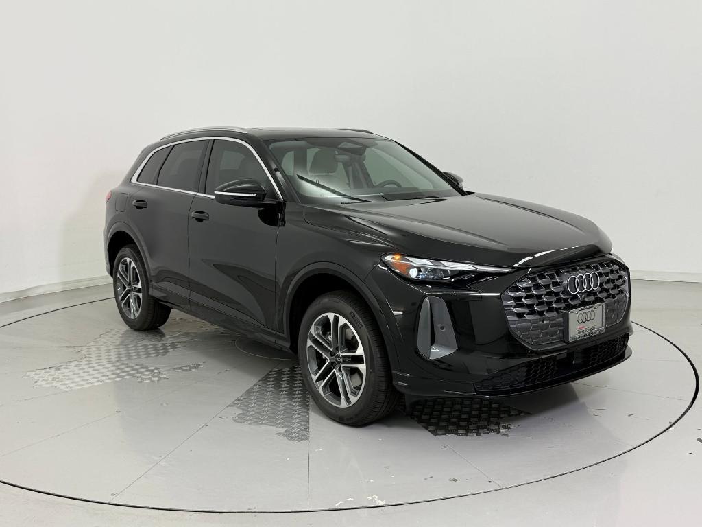 new 2025 Audi Q5 car, priced at $55,461