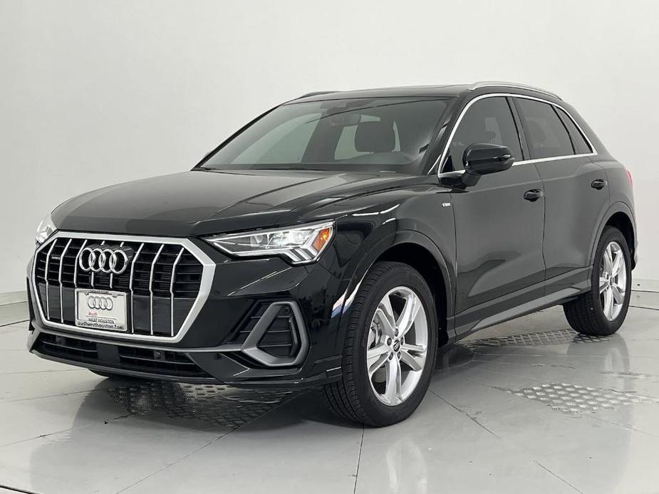 new 2024 Audi Q3 car, priced at $45,734