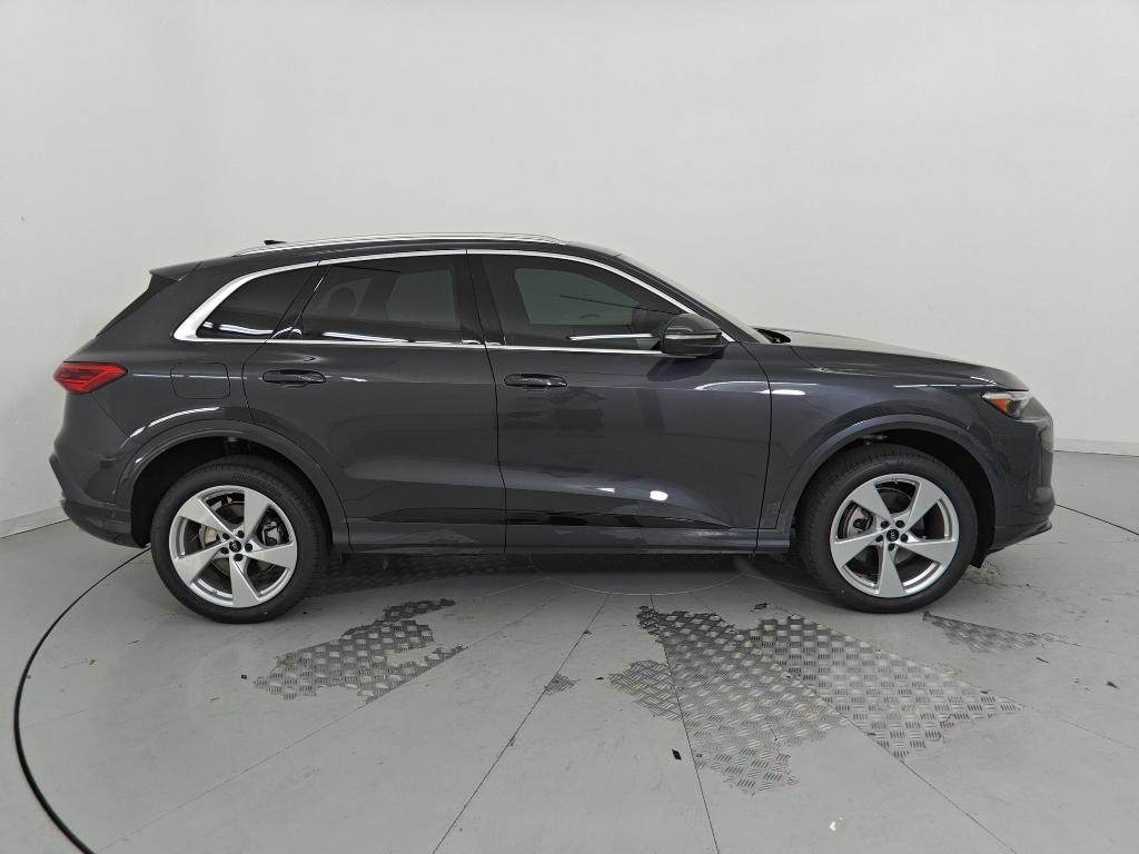 new 2025 Audi Q5 car, priced at $56,472