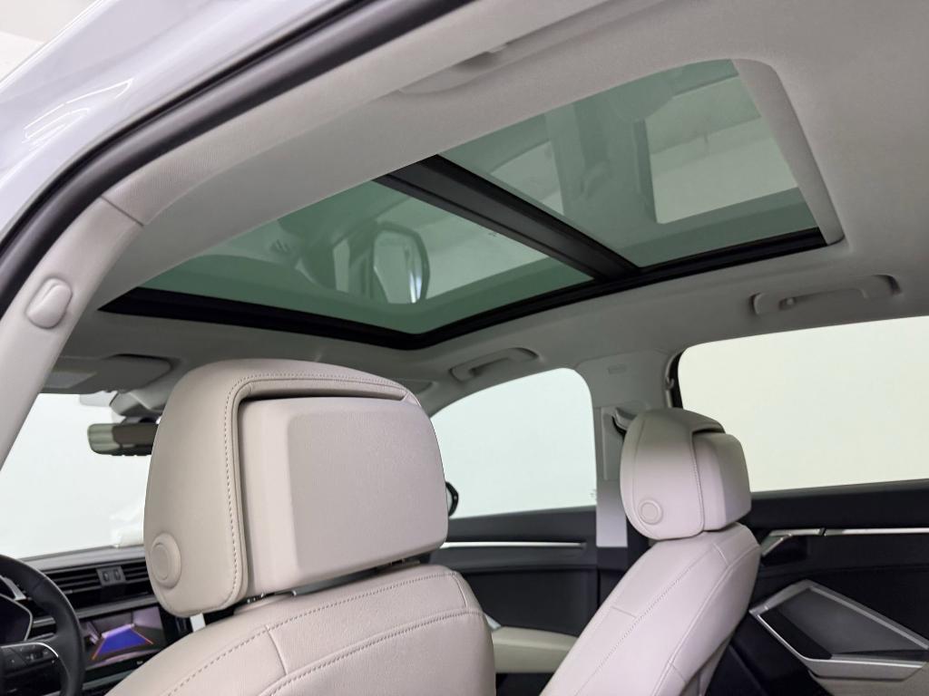 new 2025 Audi Q3 car, priced at $41,851