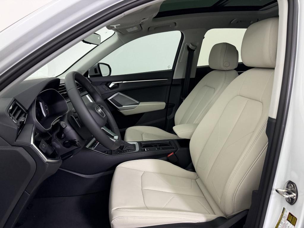 new 2025 Audi Q3 car, priced at $41,851