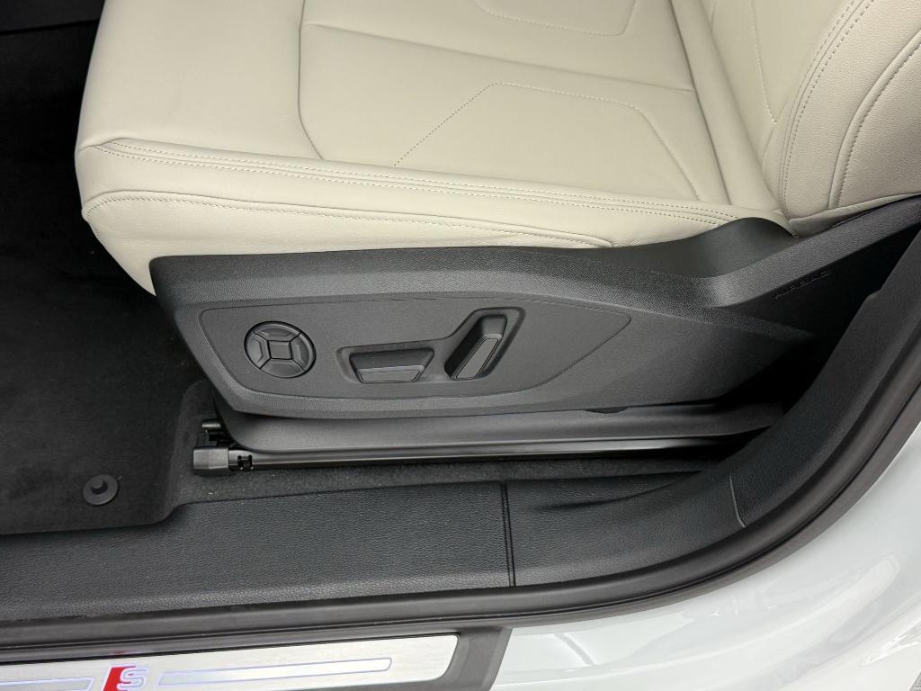 new 2025 Audi Q3 car, priced at $41,851