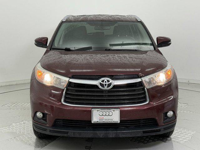 used 2015 Toyota Highlander car, priced at $16,999