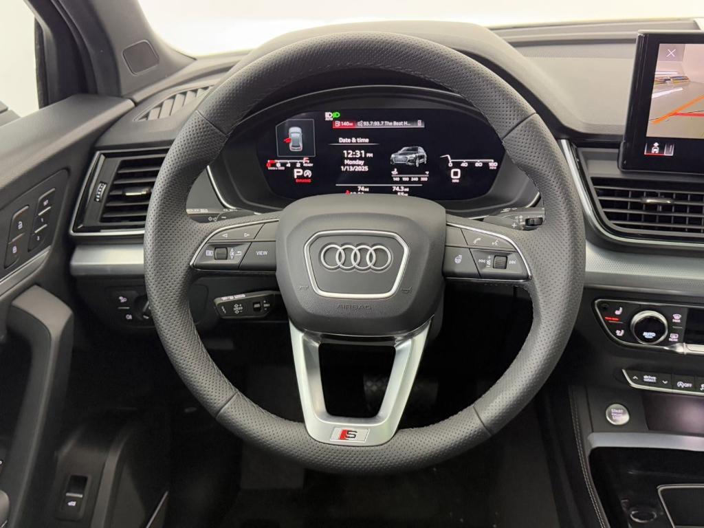 new 2024 Audi Q5 car, priced at $55,981