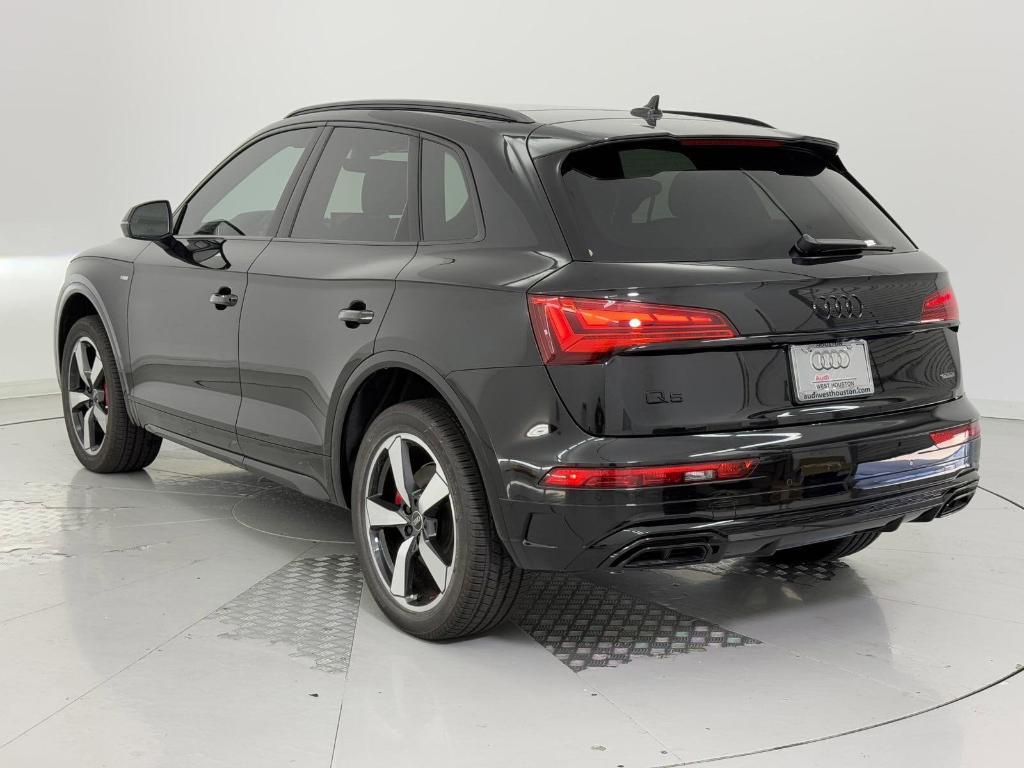 new 2024 Audi Q5 car, priced at $55,981