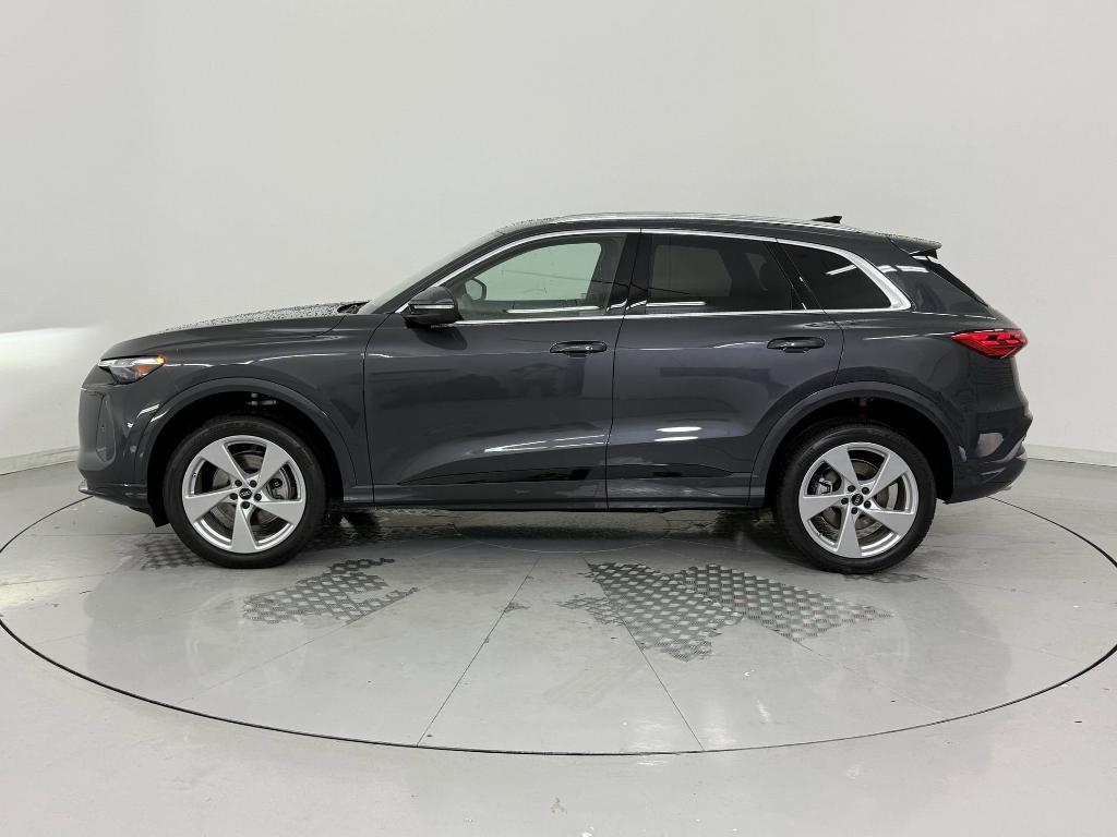 new 2025 Audi Q5 car, priced at $57,932
