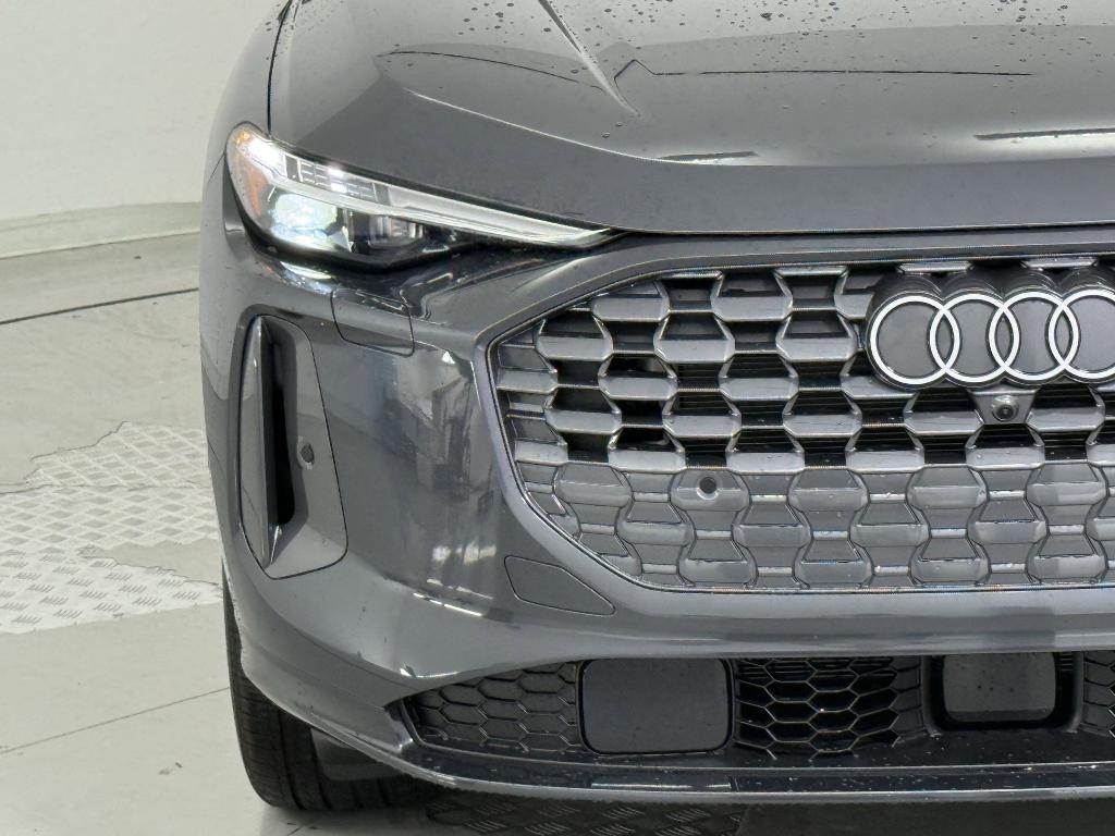 new 2025 Audi Q5 car, priced at $56,722