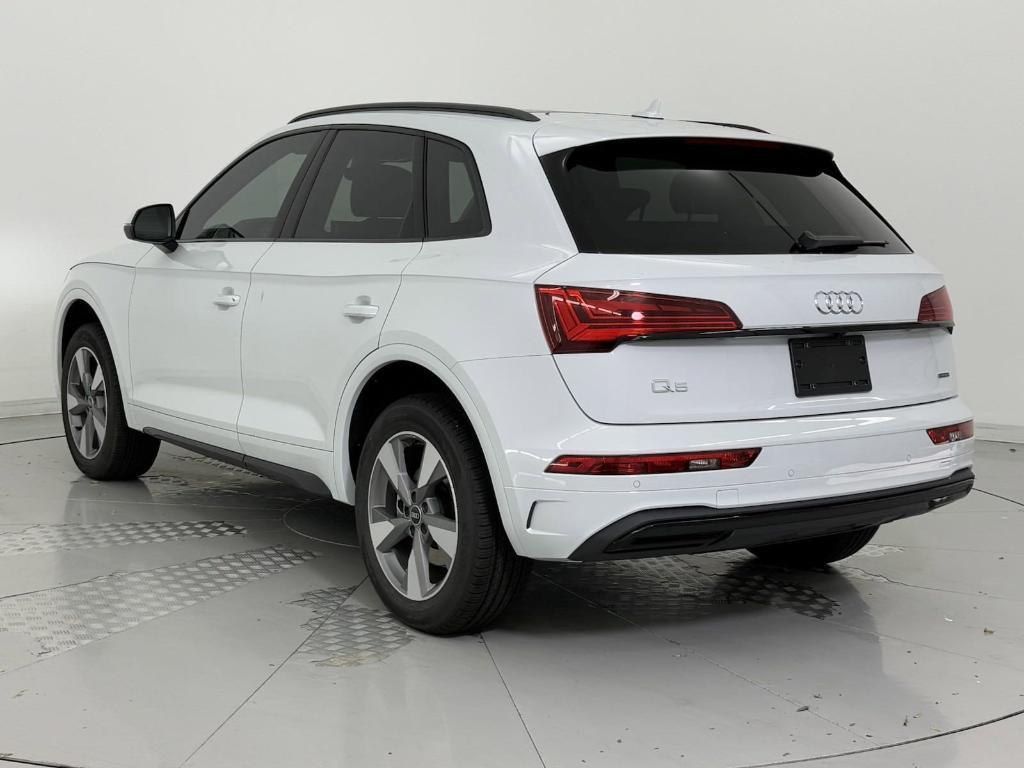 new 2025 Audi Q5 car, priced at $50,331