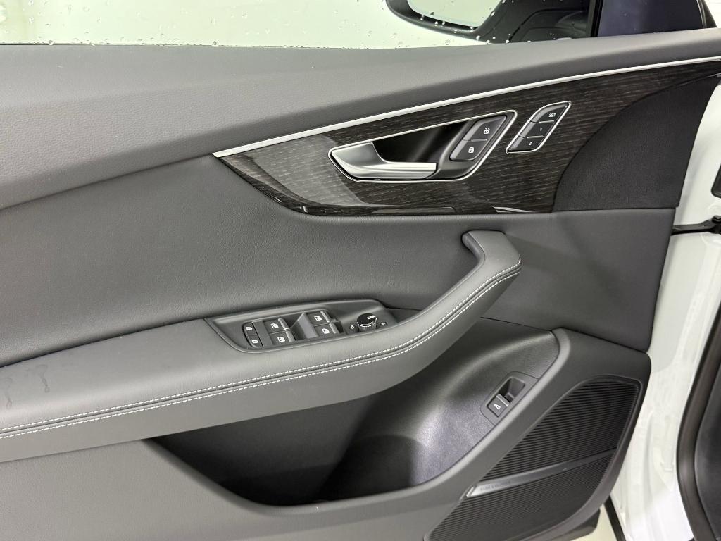 new 2025 Audi Q8 car, priced at $82,381