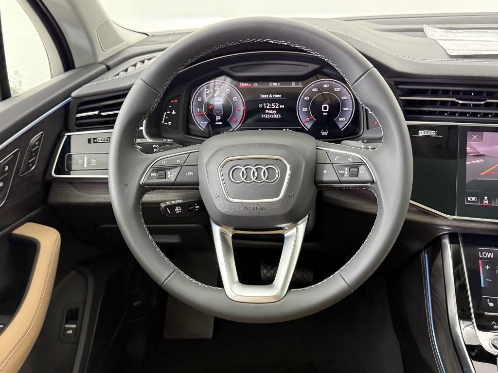 new 2025 Audi Q7 car, priced at $70,361