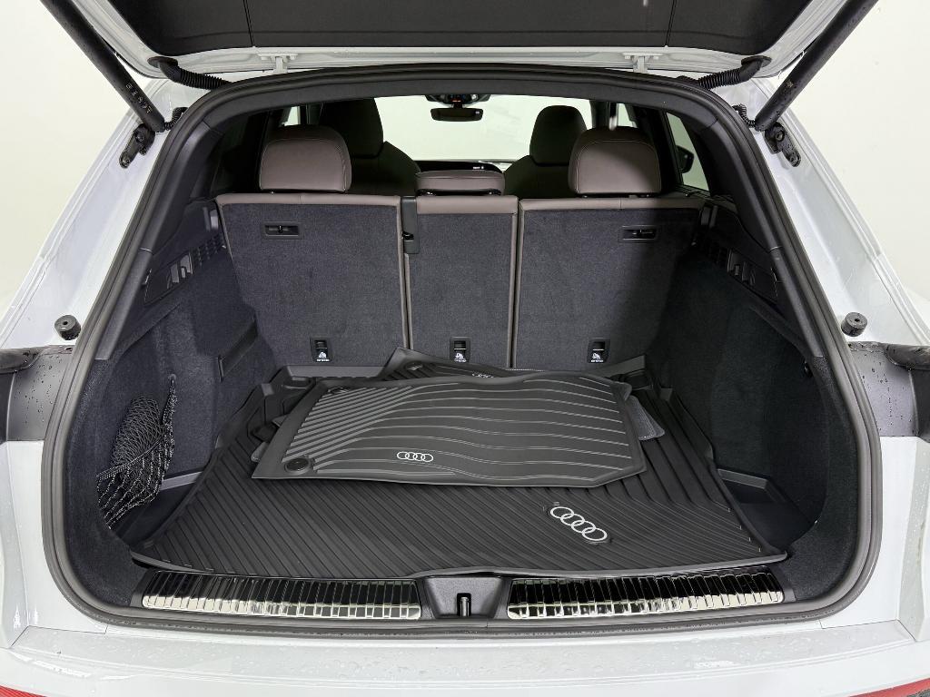 new 2025 Audi Q5 car, priced at $59,141