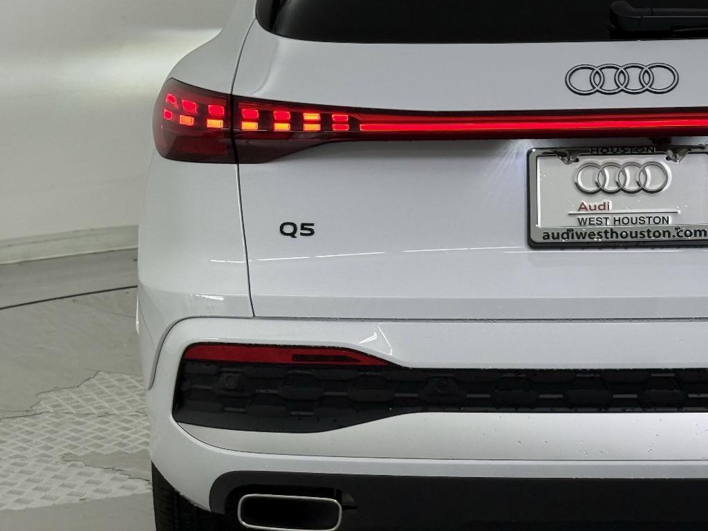 new 2025 Audi Q5 car, priced at $59,141