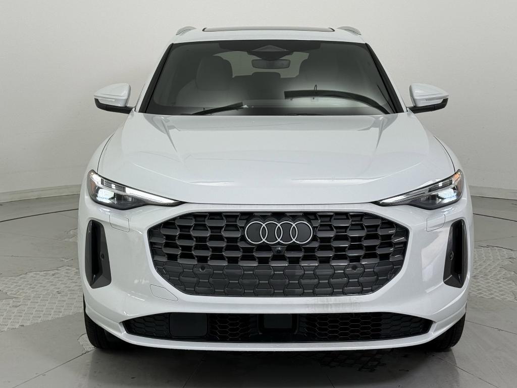 new 2025 Audi Q5 car, priced at $59,141