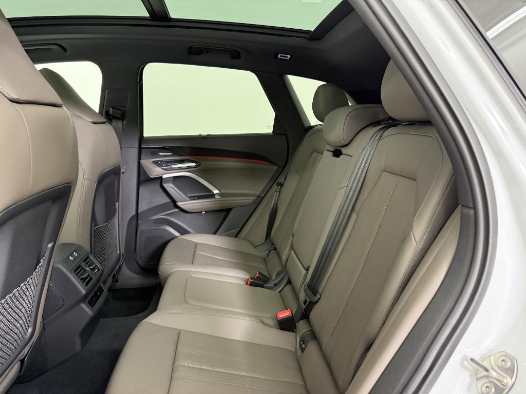 new 2025 Audi Q5 car, priced at $59,141