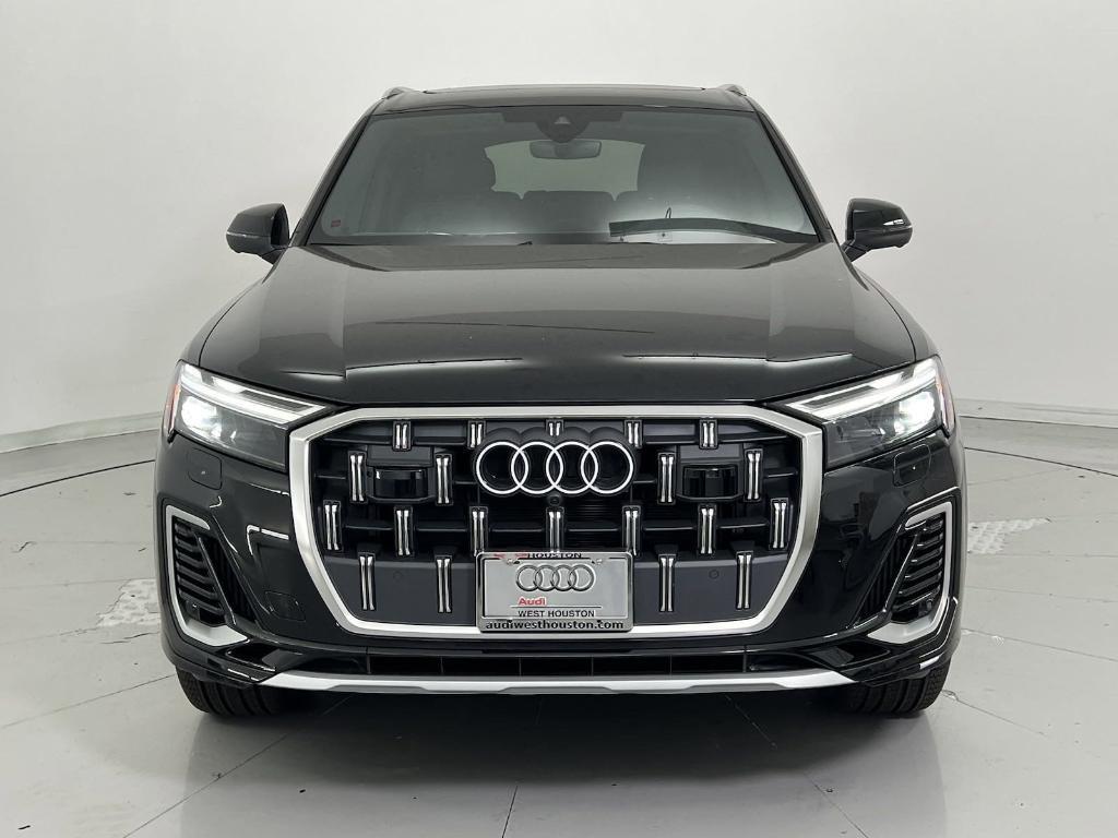 new 2025 Audi Q7 car, priced at $71,892