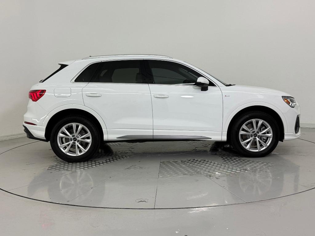 new 2025 Audi Q3 car, priced at $41,701